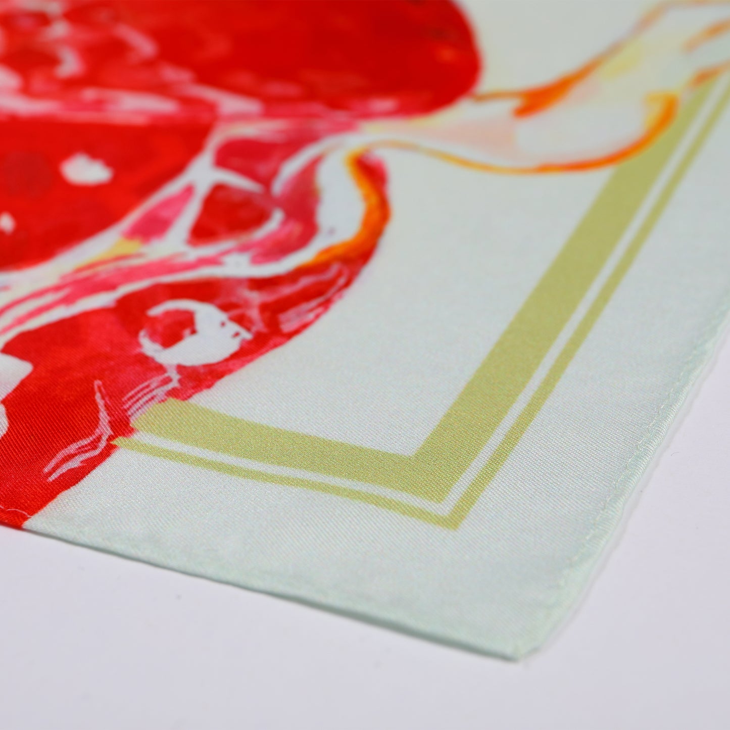 <Limited Time Only>PICFA ART SCARF (Strawberry Splash!!)