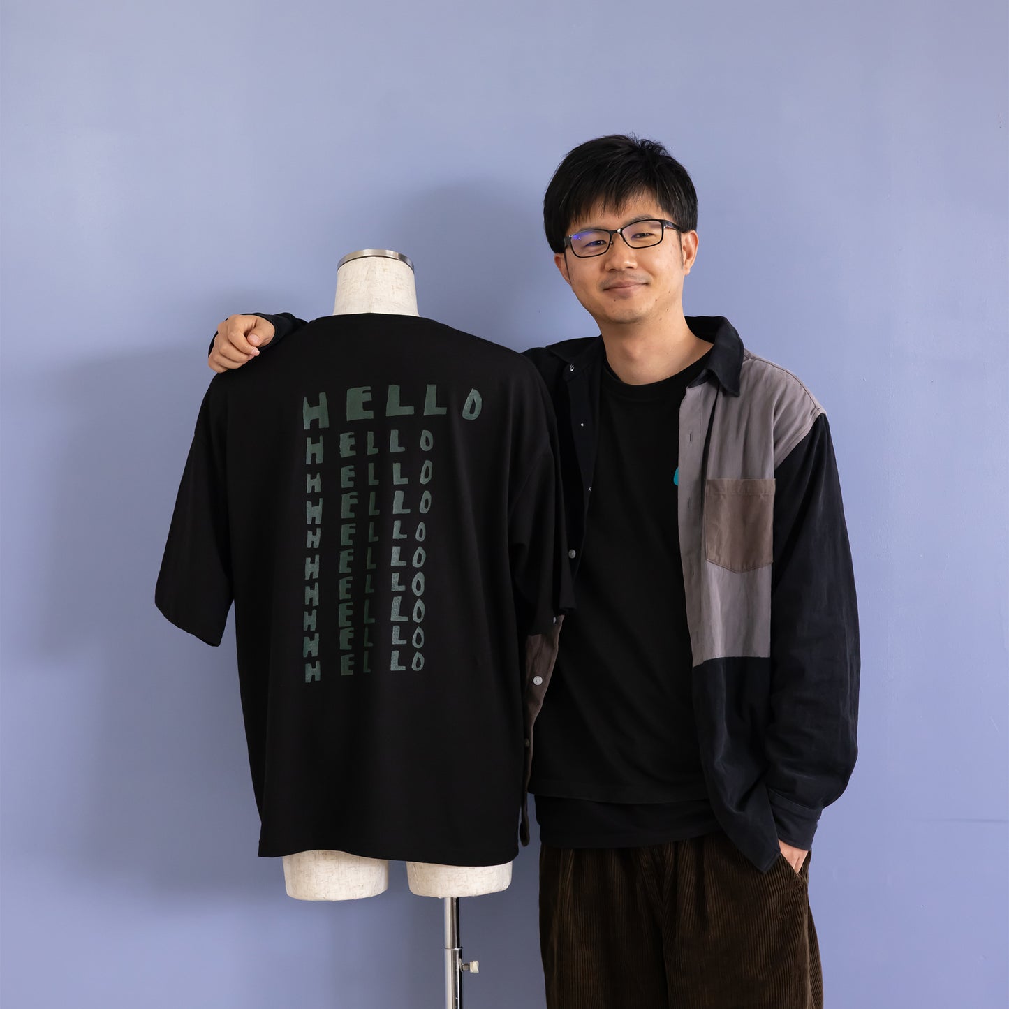 【4周年記念Tシャツ】落ち着いたHELLO（M・L）