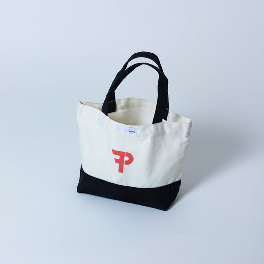 ＜オンライン限定＞Pマークランチバッグ（赤）